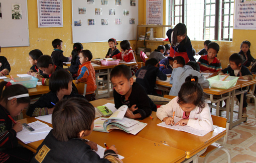 Giáo viên băn khoăn khi “bỏ chấm điểm học sinh tiểu học”